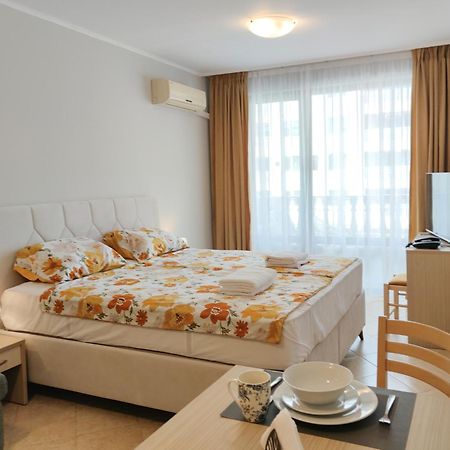 Royal Sun Holiday Apartments 써니비치 외부 사진